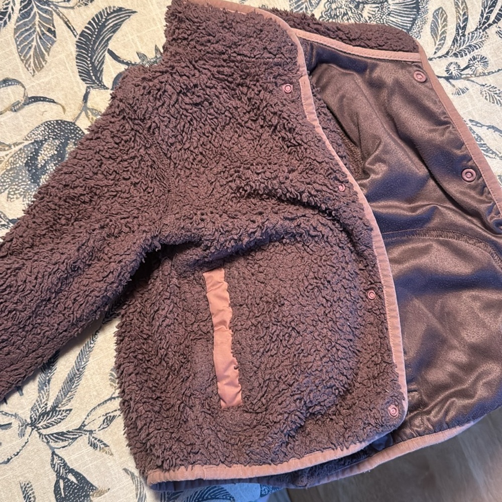 Patagonia Kids Fleece Jacket - Purple and Pink - Picture 3 of 3